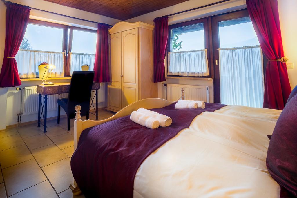 Hotel Garni Zeranka Ruhpolding Bagian luar foto